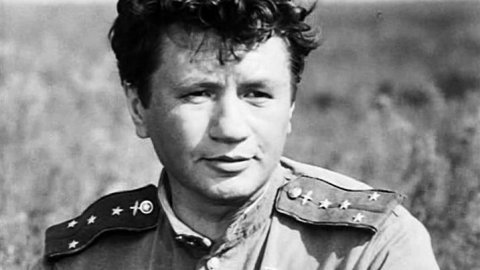 В бой идут одни старики В бой идут одни старики
