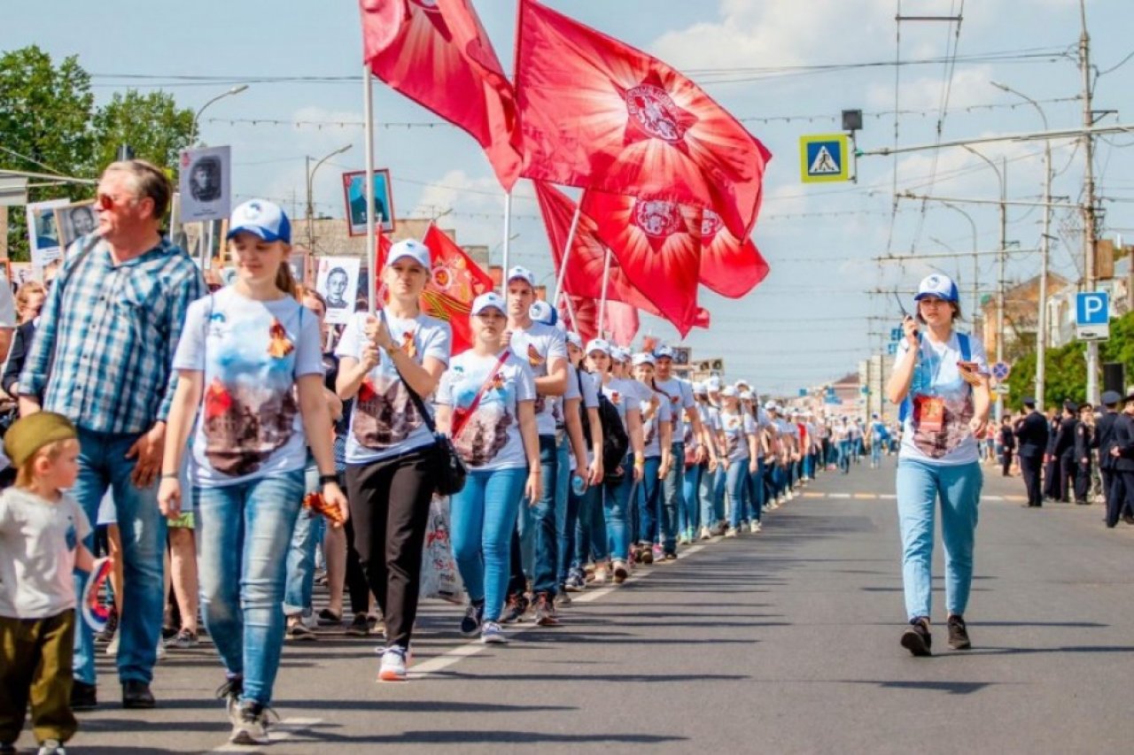 Тысячи добровольцев помогут провести юбилей Победы Тысячи добровольцев помогут провести юбилей Победы