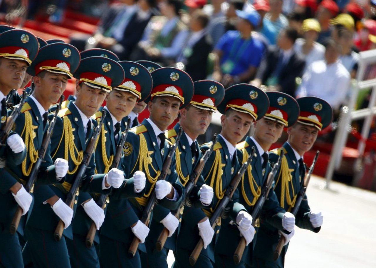 Военные Таджикистана пройдут на параде Победы