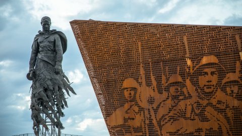 Мемориал Советскому солдату стал культовым местом