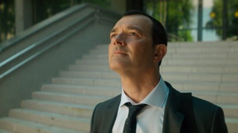 На солнце, вдоль рядов кукурузы На солнце, вдоль рядов кукурузы